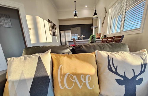 Riverton House | Church Street Charmer