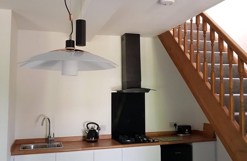 Ainley Top Apartment | Church View at the heart of Lindley