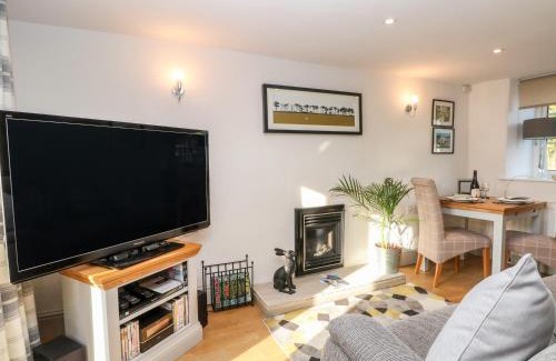 Litton House | Church View Cottage