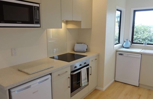 Rothesay Bay Apartment | Churchill Suite by the Sea