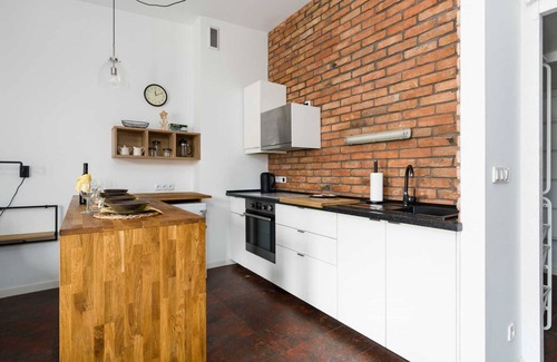 Poznan City Center Apartment | Chwaliszewo 72A | Spacious Studio | For 4 Guests