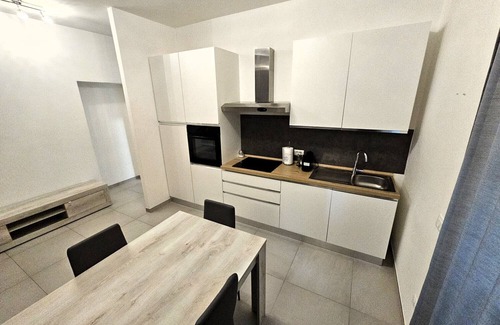 Ciampino Apartment | Ciampino Airport - Modern House