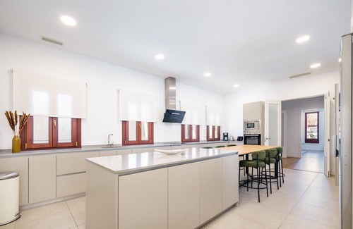 Cortes Apartment | Cibeles Luxe Terrace apartment in Madrid