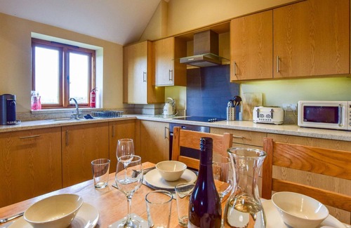 Bidford-on-Avon Cottage | Cider House at Oosland Barns - sleeps 4 guests in 2 bedrooms