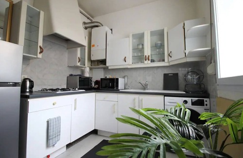 Verdun Apartment | Ciel - Cosy Comfy 2Bed +70m² Central FastWiFi SmartTV65" PrimeVideo BBQ