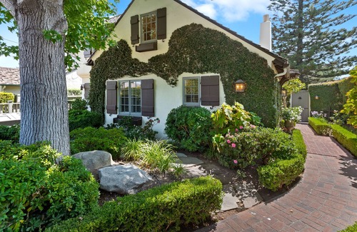 Upper East House | Ciello y Tierra - Historic Downtown Home