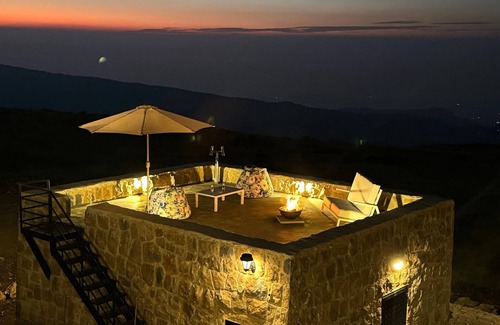 Tannourine El Tahta Cabin | Cielo Cabin