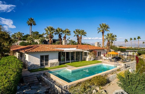 Vista Las Palmas House | Cielo Vista | Vintage Palm Springs Getaway