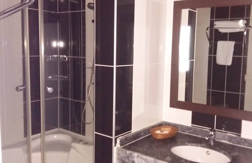 Hopa Hotel | Cihan Otel