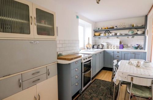 Pencader Cottage | CILRHIW ISAF, family friendly, character holiday cottage in Pencader