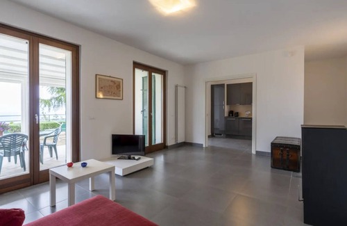 Sanremo Villa | CIN IT008055C2Y6L5W406 villa with view, garden, electric car charge flat