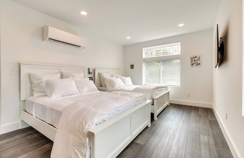 Norwood Apartment | Cincinnati Studio ~ 8 Mi to Findlay Market!