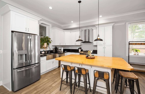 Mount Auburn House | Cincy Comfort Retreat