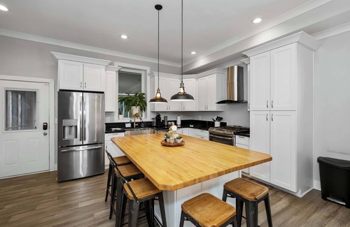 Mount Auburn House | Cincy Comfort Retreat