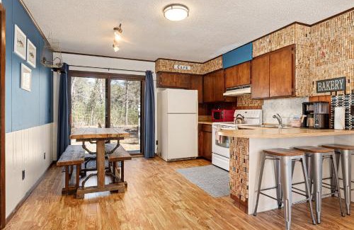 Beulah House | Cinders Whispering Waters and Wilderness Escape