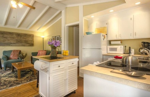 Franklin House | Cindy's Island Riverfront