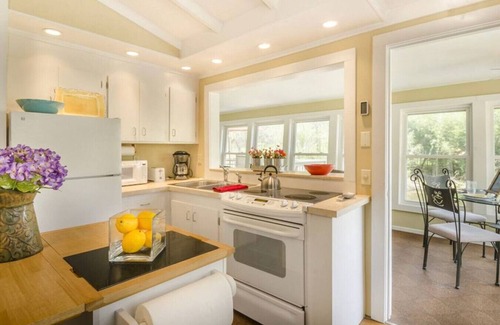 Franklin House | Cindy's Island Riverfront