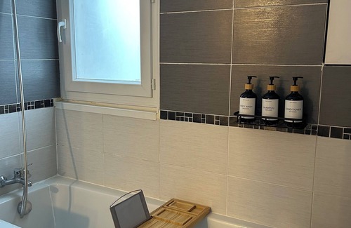 Leuville-sur-Orge Apartment | Cinema getaway