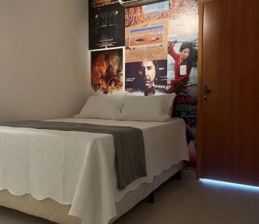 Mangabeira Apartment | Cinema · Luz, Câmera, Flat Temático Cinema C/ar