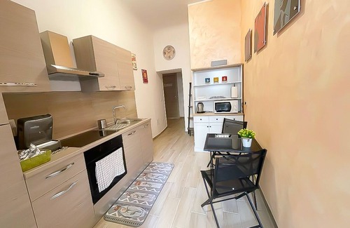 Nomentano Apartment | Cinemovie guesthouse