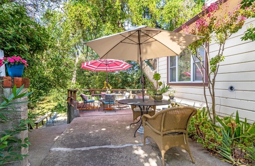 Sonoma Bed & Breakfast | Cinnamon Bear Creekside Inn