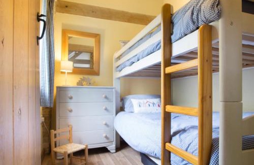 Dre-fach Felindre House | Cinnamon Cottage Newcastle Emlyn