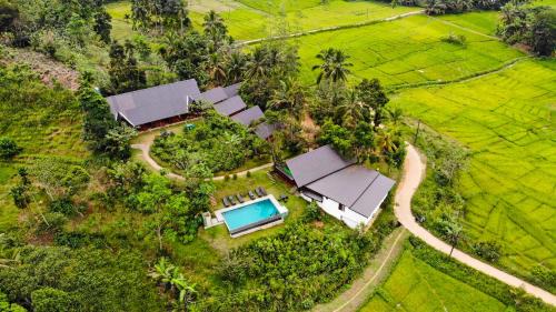 Kotapola Hotel | Cinnamon Village Sinharaja