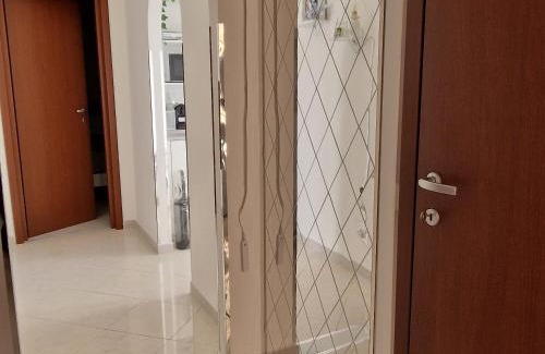 Pisa Apartment | Cinzia's House of Mirrors