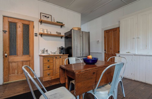 Chester Depot House | Circa 1868 Chester Home-Less than 20 MIN TO OKEMO