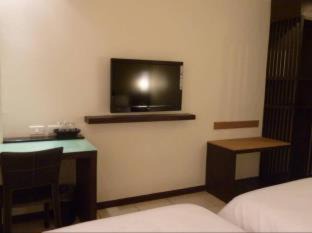Iloilo City Proper Hotel | Circle Inn - Iloilo City Center
