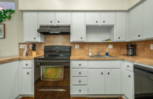 Sebring Apartment | Circle Overlook-Downtown Apartment Stay