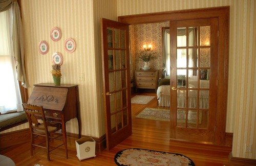 Saratoga Springs Bed & Breakfast | Circular Manor Bed and Breakfast