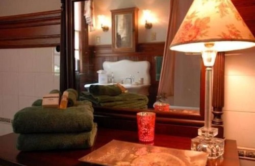 Saratoga Springs Bed & Breakfast | Circular Manor Bed and Breakfast