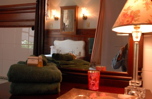 Saratoga Springs Bed & Breakfast | Circular Manor Bed and Breakfast