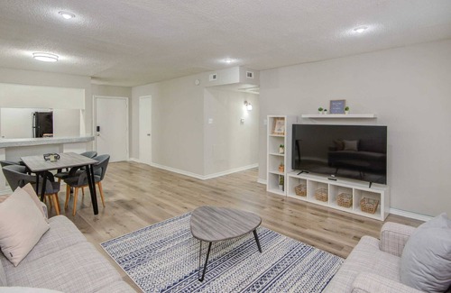 Willow Meadows/Willowbend Area Apartment | Citadel 5 NEW Summary