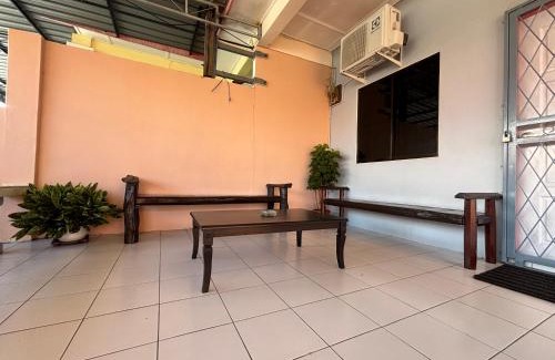 Lutong House | Citadil Homestay