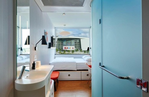 Downtown Miami Hotel | citizenM Miami Worldcenter