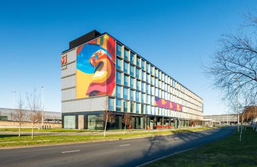 Schiphol Hotel | citizenM Schiphol Airport