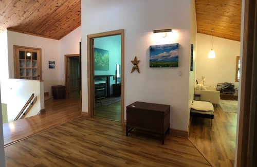 Chelsea House | CITQ # 300664 Nature Escape guesthouse, in the heart of the Gatineau Park!