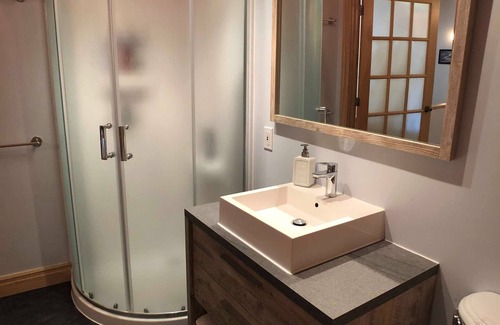 Chelsea House | CITQ # 300664 Nature Escape guesthouse, in the heart of the Gatineau Park!