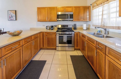 St. John's Apartment | City and Sea: Antiguan Retreat