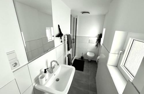 Moenchengladbach Apartment | City-Apartment für Familien 5 Per, 8 Min zum Hbf!