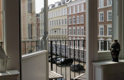 Osterbro Apartment | City Apartment in Copenhagen with 3 bedrooms sleeps 6