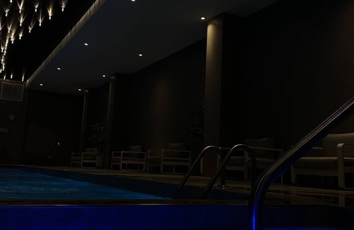 Brossard Apartment | City Break