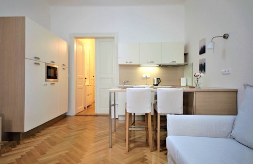 Prague 6 Apartment | City Castle Aparthotel