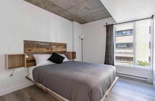 Saint-Roch Apartment | City Center, 2 bathroom, AC, Parking, Pool