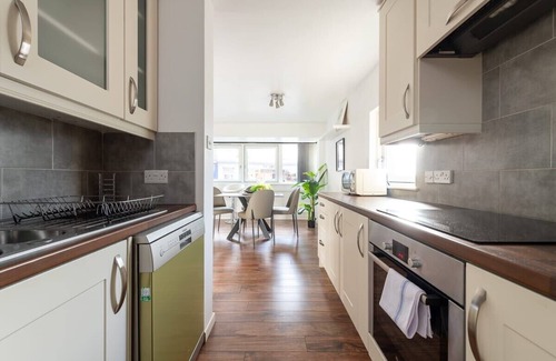 Cambridge City Centre Apartment | City Center,2 Bedroom Apartment with Parking