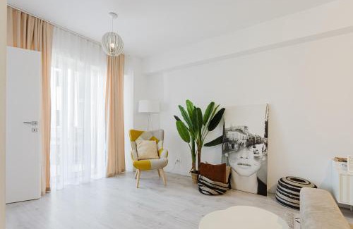Resita Apartment | City Center Accomodation - 101