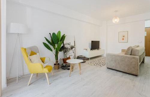 Resita Apartment | City Center Accomodation - 101