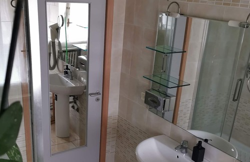 Pablo Apartment | city center apartment 6/7 beds with garage for motorbikes and bicycles